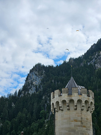 Paragliders at Neuschwanstein Castle