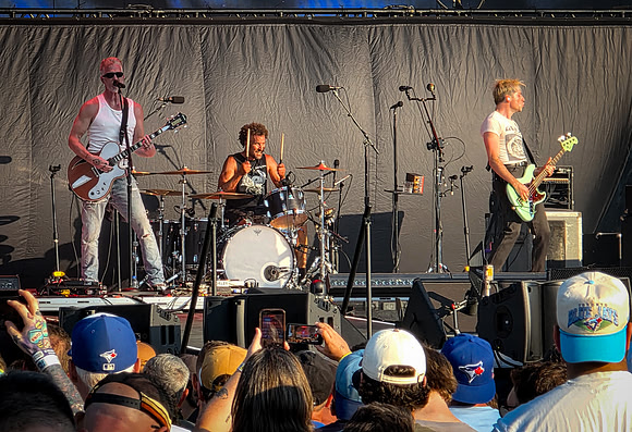 Queens of the Stone Age