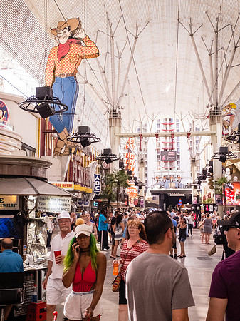 Inside the Freemont Steet Experience